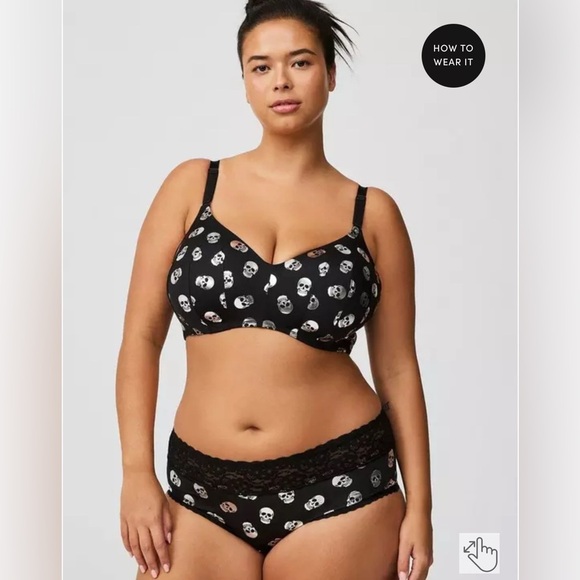 Torrid Black/White Skull Push-Up swim set women’s size 40D top , size 2 bottoms - Picture 1 of 10